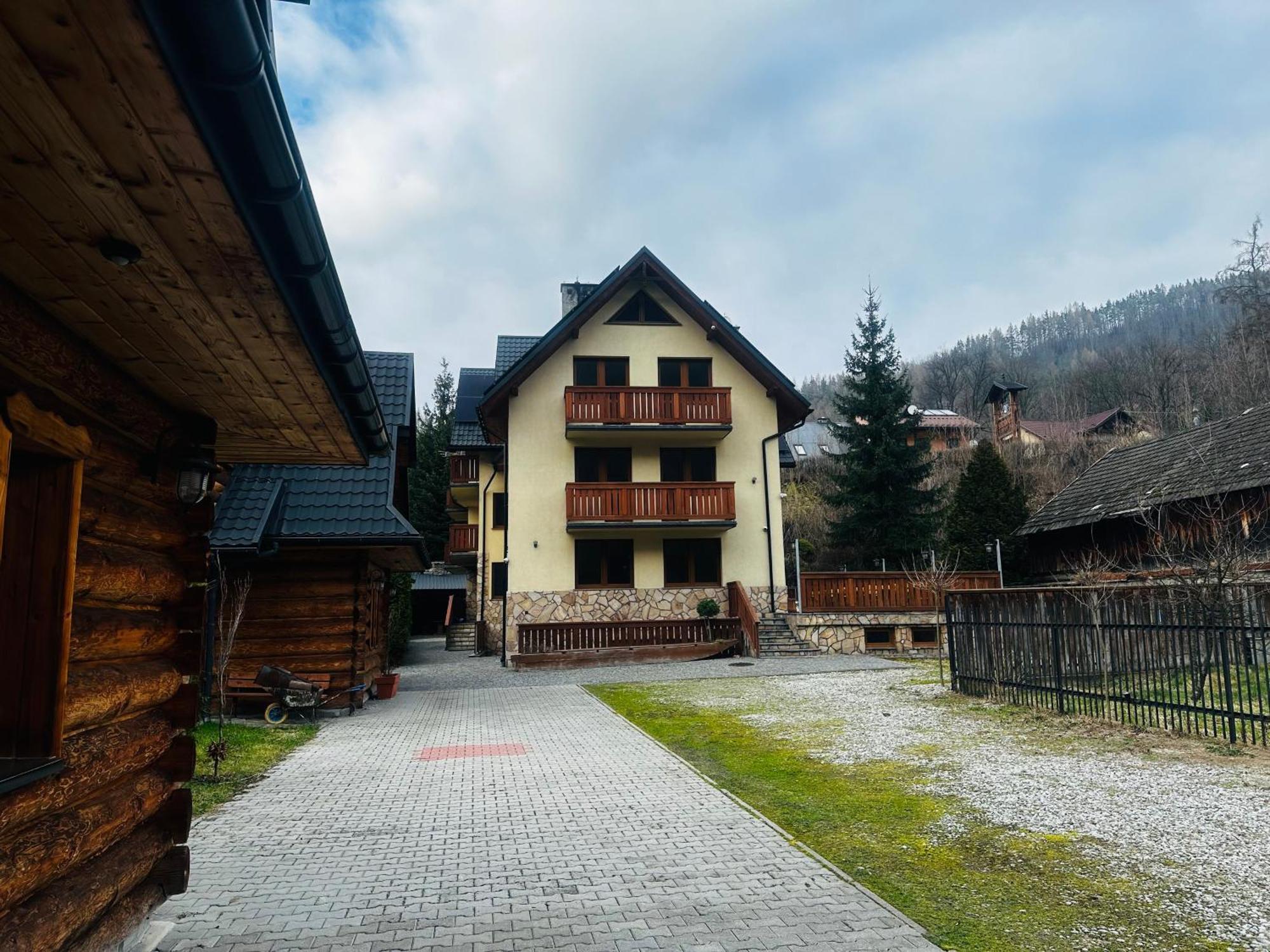 Nad Grajcarkiem - Pensjonat Hotell Szczawnica Exteriör bild