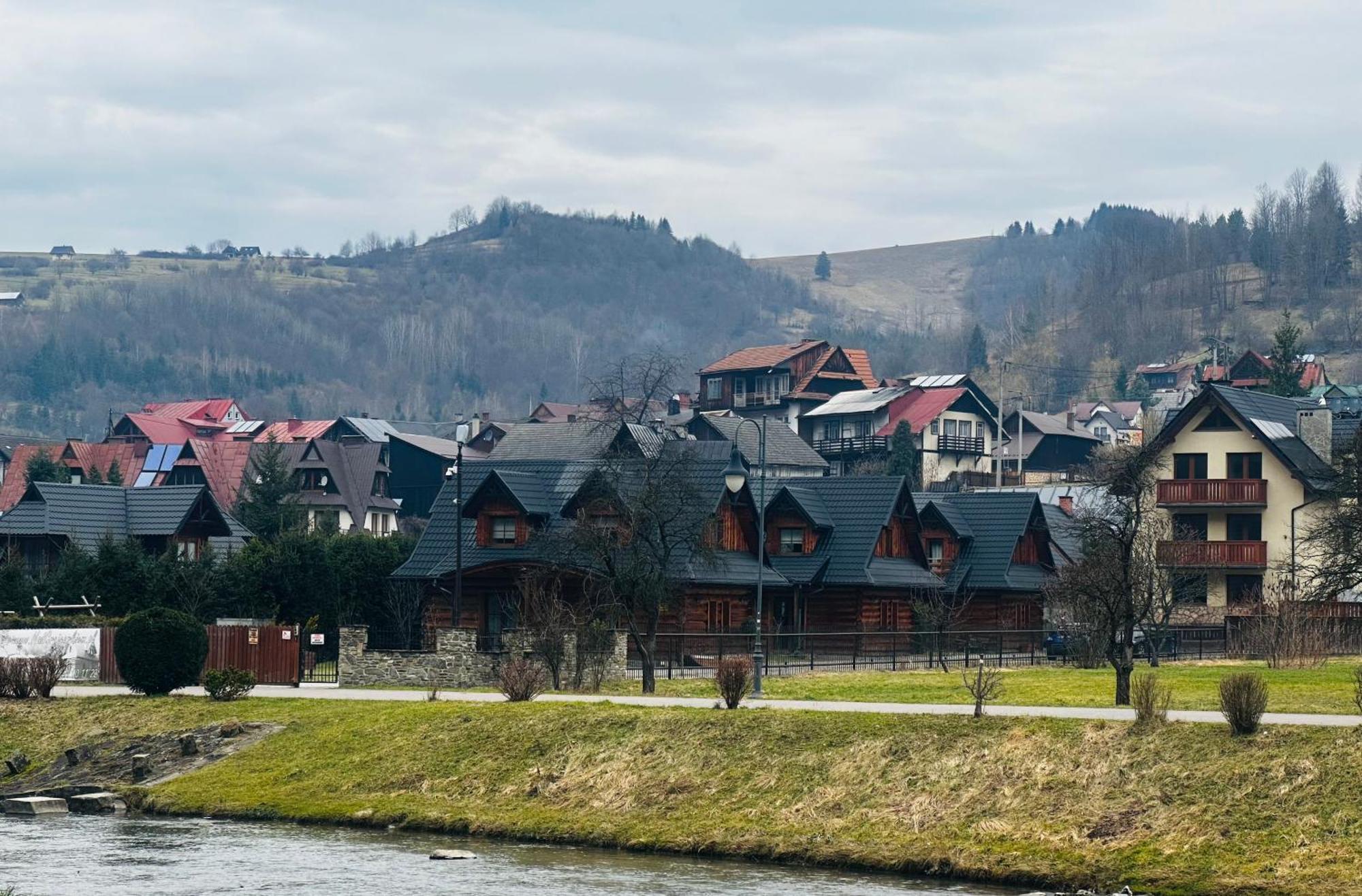 Nad Grajcarkiem - Pensjonat Hotell Szczawnica Exteriör bild